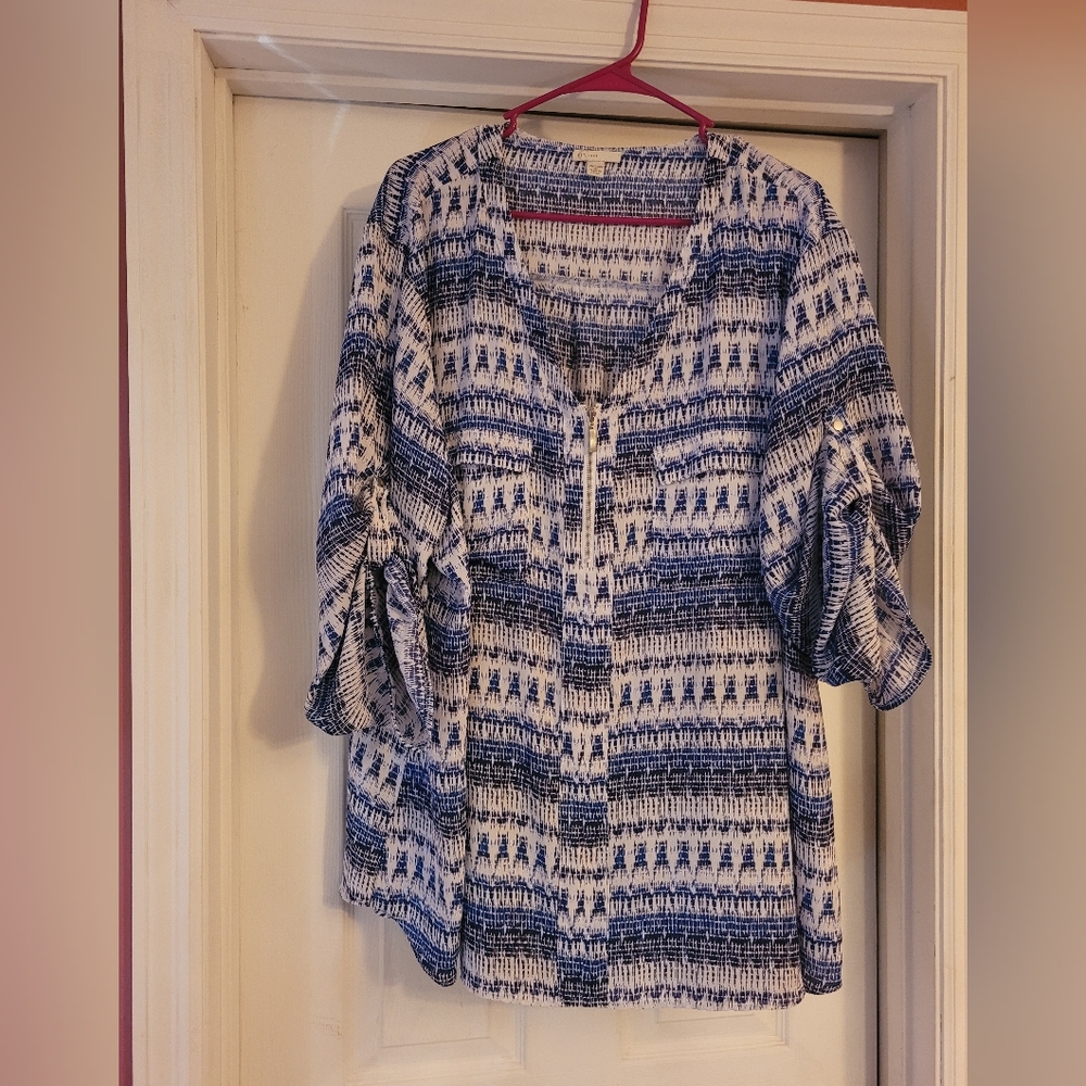 Cato silky blouse with zipper and 3/4 length sleeves a pretty blue and white.